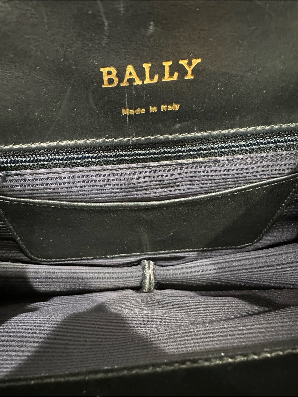 Vintage Bally Black Leather Top Handle Bag Gold Metal Handle Made in Italy - Picture 15 of 17